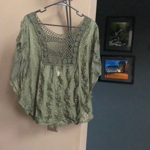 Green Batwing Lace Poncho Top